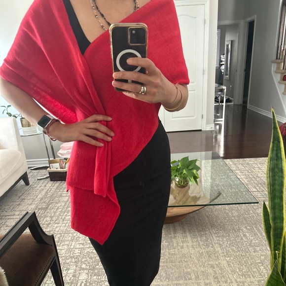 100 percent cashmere scarf - Dela Haye Brand - Picture 6 of 6